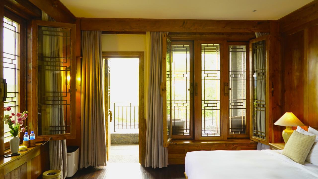 Songtsam Linka Lijiang Hotel ลี่เจียง ภายนอก รูปภาพ