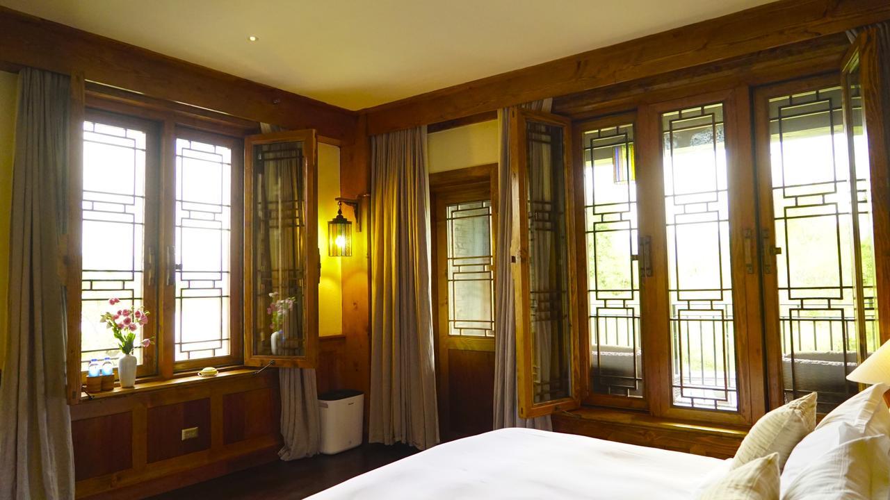 Songtsam Linka Lijiang Hotel ลี่เจียง ภายนอก รูปภาพ