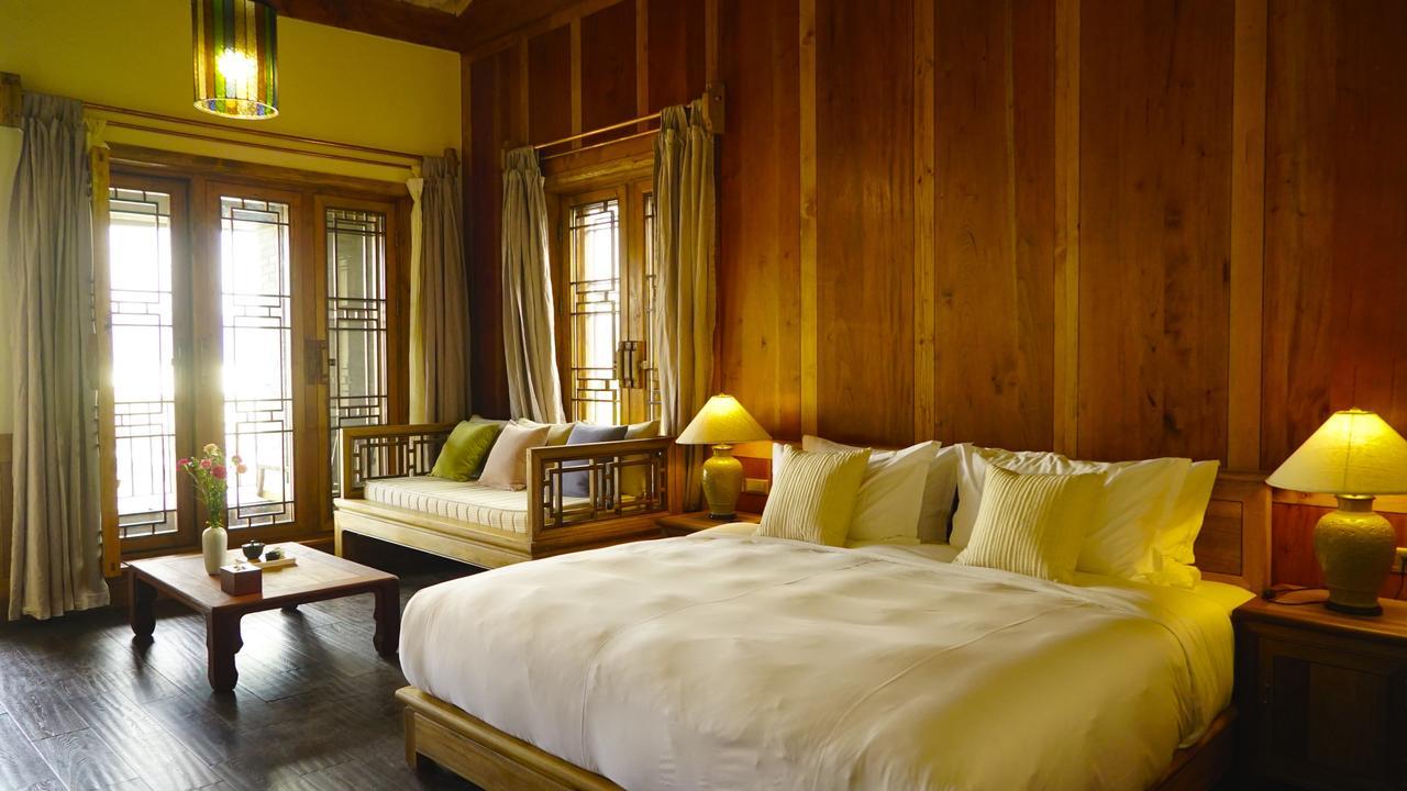 Songtsam Linka Lijiang Hotel ลี่เจียง ภายนอก รูปภาพ